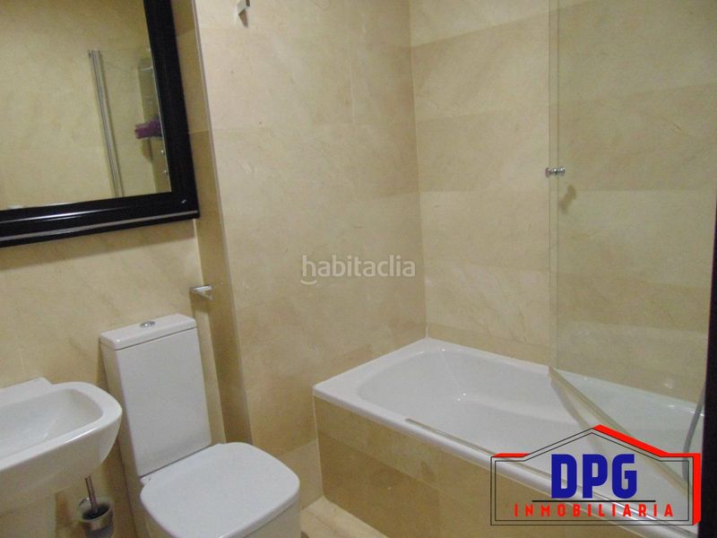 Foto 5d0e2b64-23f5-48a2-9463-9032b418c19d. Pis a malecon 94 a puerto de Garrucha Garrucha