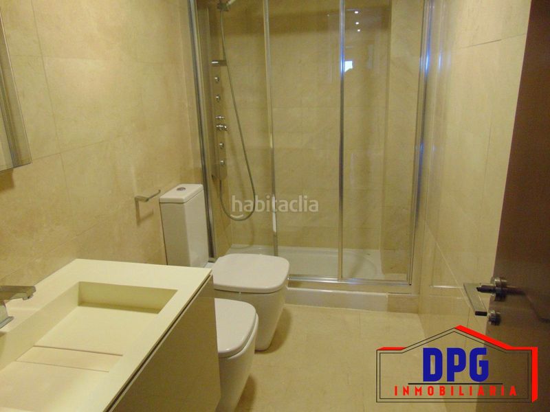 Foto b49405b9-6311-43c4-89c8-81c15fa74e16. Pis a malecon 94 a puerto de Garrucha Garrucha