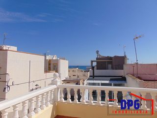Casa en Castelar 1. Casa en venta en garrucha, 5 dormitorios.