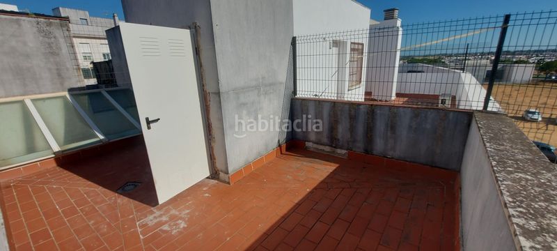 Foto cdfb4fcf-efb5-4ae3-9343-b2fa165638d7. Tríplex piso de 3 dormitorios en Lepe