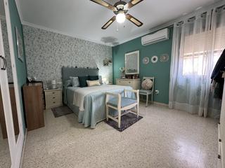 Pis a V Centenario-Piletas-Capuchinos. Excelente vivienda ubicada en una de las mejores zonas de sanlúc