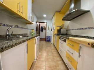 Pis a La Laguna. Piso acogedor con piscina y garaje en urbanización tranquilale p