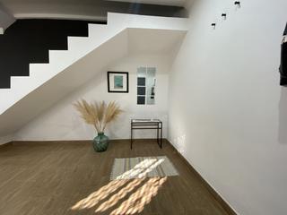Casa a Estación de Autobuses. Estupenda casa independiente en venta  179m en planta baja.ampli