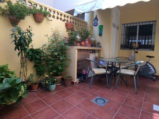 Duplex à Centro. Amplia vivienda tipo dúplex situada en una zona habitada todo el