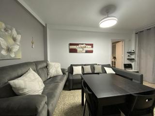 Piso en Playa de la Regla. Apartamento en planta baja a solo dos minutos de la playa de reg