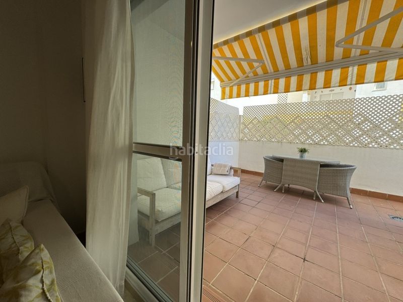 Foto e11cb10e-71c6-42e2-94a2-9dd73c14d789. Planta baixa amb aparcament a Costa Ballena - Largo norte Rota