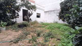Haus en La Laguna. Casa de pueblo en el centro de chipiona con jard�n y m�ltiples p