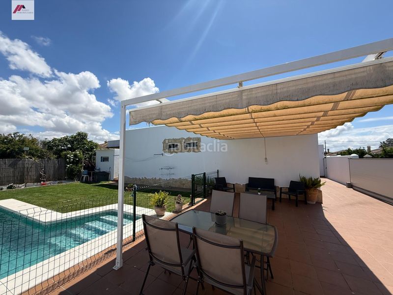 Foto c7800dcd-53ee-4d62-bfe0-fe0c6ddb4216. Casa amb aparcament piscina a Cuatro Pinos - El Carmen Puerto de Santa María (El)