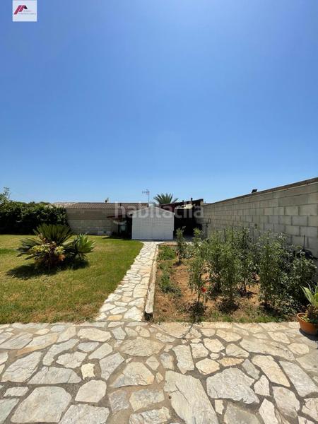 Foto 2deb833f-dac7-4c76-a887-d67796ef0966. Chalet with parking in Carretera de Sanlúcar - Sudamérica Puerto de Santa María (El)