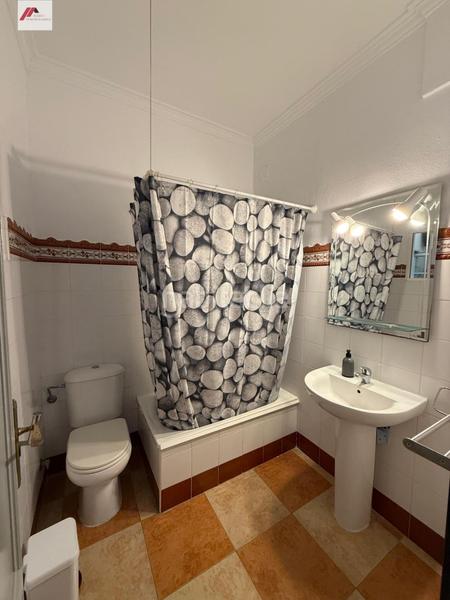 Foto 1c737c9e-ceea-49bb-849c-3ebd0d2895a3. Edifici a Crevillet Puerto de Santa María (El)