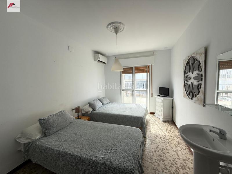 Foto 5605f33f-982d-4bda-8aee-2b009bcdc55a. Edifici a Crevillet Puerto de Santa María (El)