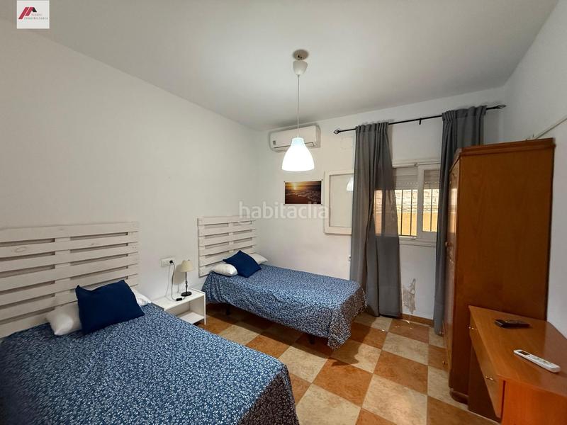 Foto b8fe9afa-f69a-45cb-9a94-43364b663b86. Edifici a Crevillet Puerto de Santa María (El)