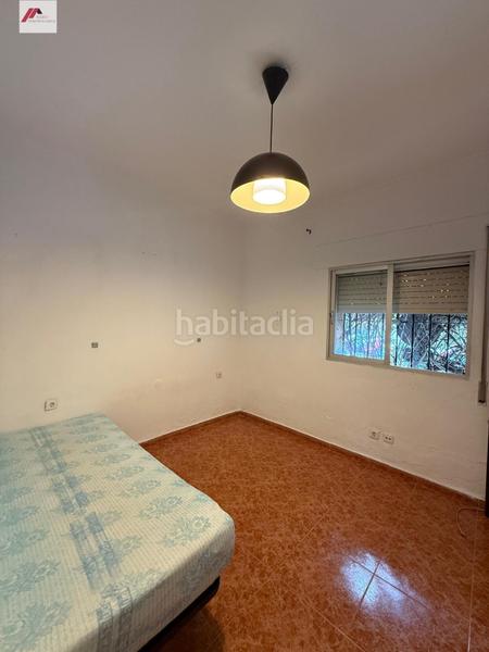 Foto c2b9d508-52bc-420e-8e8d-a5d8f28ab861. Edifici a Crevillet Puerto de Santa María (El)