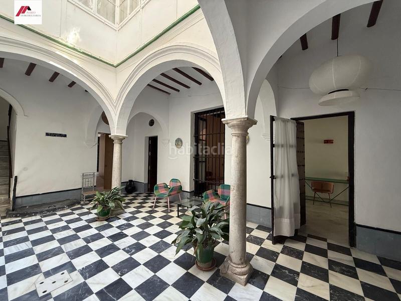 Foto f799982f-fba9-41b8-983e-98d1b59926a4. Alquiler chalet alquiler Centro casco historico con piscina en Puerto de Santa María (El)