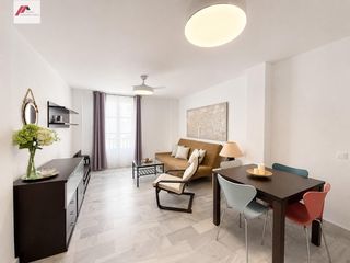 Appartement à Plaza de Toros - Ayuntamiento. Piso reformado junto al centro  zona polvorista