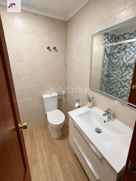 Foto dd0fcc5e-d795-4042-b259-f28d4252a685. Casa adossada amb aparcament a Plaza de Toros - Ayuntamiento Puerto de Santa María (El)