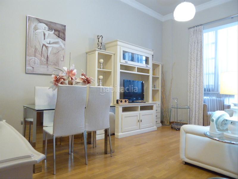 Foto 3192d314-eea3-497a-9e1e-162066cd4285. Alquiler piso en Centro Histórico Málaga