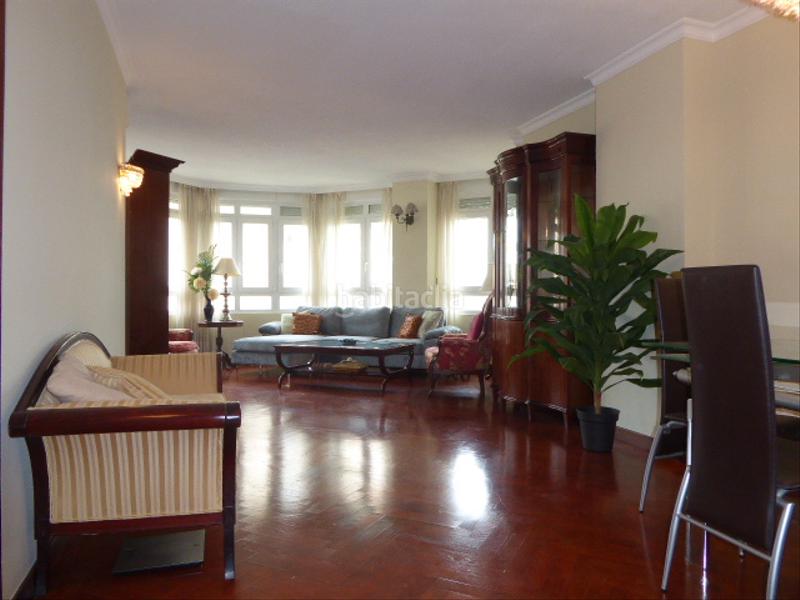 Foto 3b042b34-b17b-416f-a197-a24509f5e122. Location appartement dans paseo marítimo ciudad de melilla 23 dans Málaga