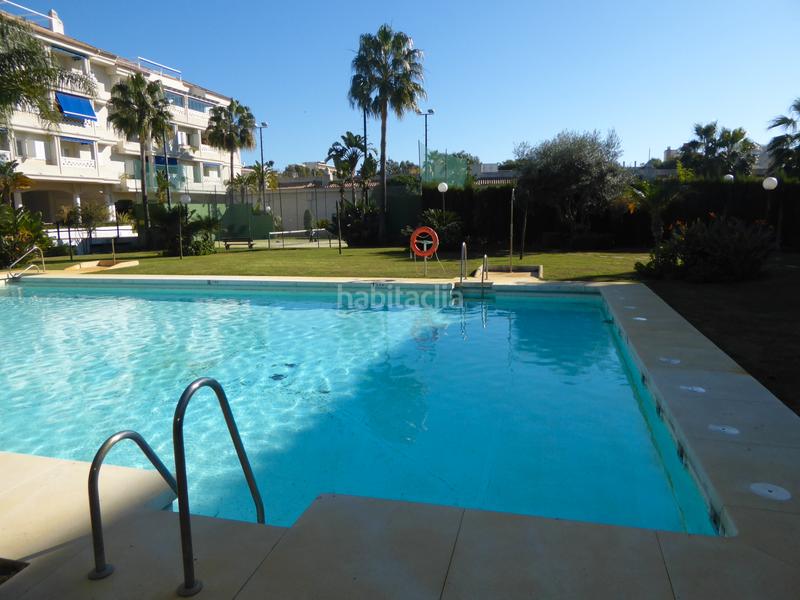 Foto 2e5f9515-cb89-41b1-9713-0e44df286954. Rent apartment in calle carnicero 17 in Playamar - Benyamina Torremolinos