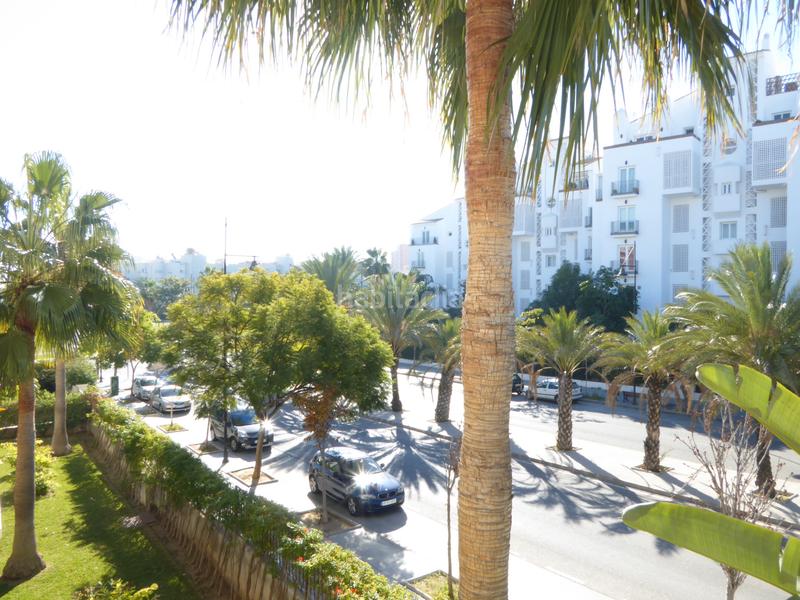 Foto 6e783599-7c4e-41ad-b5e8-ce7aa1cd55a1. Rent apartment in calle carnicero 17 in Playamar - Benyamina Torremolinos