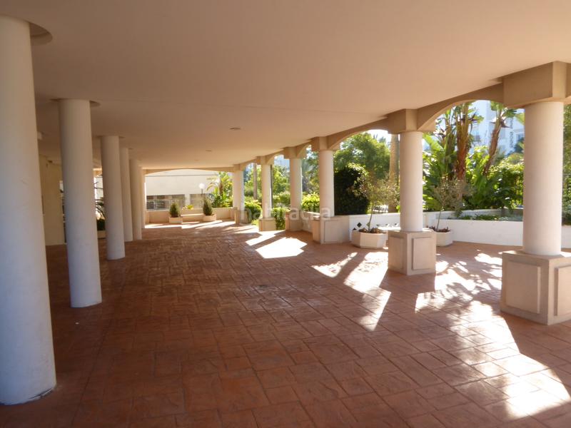 Foto a5ac3799-81a0-4125-bb7d-4784ff32a812. Rent apartment in calle carnicero 17 in Playamar - Benyamina Torremolinos