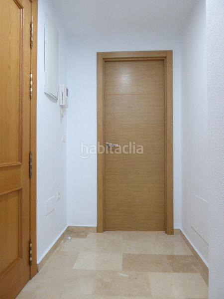 Foto eddc5b49-8b0e-4835-aa08-4cccb9a2df46. Alquiler apartamento en calle isabel la católica 14 en Málaga