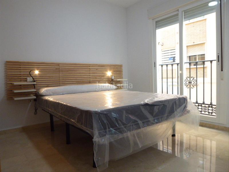 Foto 63d5fb22-d12e-4f69-adf6-767eb5c20ca5. Miete appartement in calle isabel la católica 14 in Málaga
