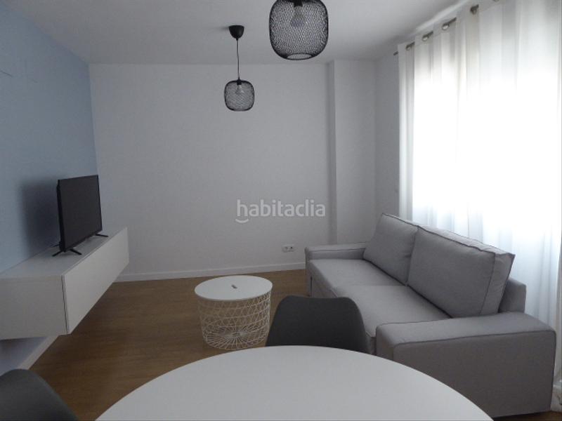 Foto 094fb5b4-fb06-4504-9293-11e9c3902a71. Location appartement dans pasillo del matadero 7 dans Málaga