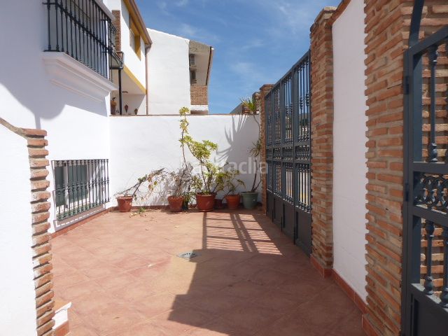 Foto 11cb737b-ef4b-4745-9011-334710fa5d1a. Casa adossada a calle asteroide 7 a Fuente Alegre - El Chaparral - Los Morales Málaga
