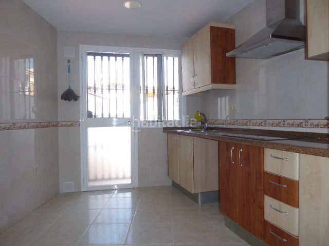 Foto 3b8a4083-ecf5-4b65-9e8c-1346958115a4. Casa adossada a calle asteroide 7 a Fuente Alegre - El Chaparral - Los Morales Málaga