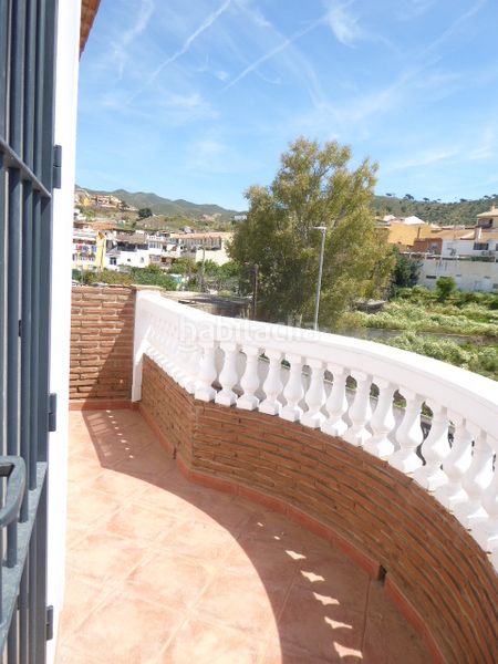 Foto c03117a8-b6a0-4273-a257-595037b46c96. Casa adossada a calle asteroide 7 a Fuente Alegre - El Chaparral - Los Morales Málaga