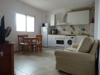Rent Apartment in Calle tomás de burgos 7