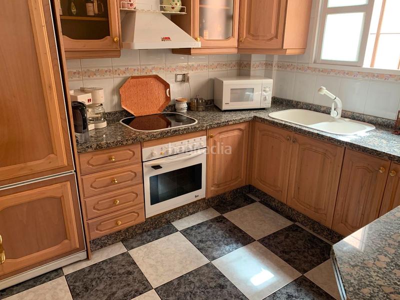 Foto d62af70f-6acf-47d2-84b2-5ed217462716. Casa en Ctra. Circunvalación - La Magdalena Jaén