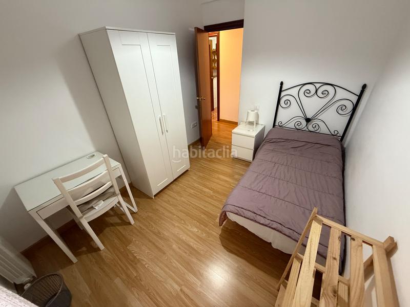 Foto 5de3b48d-62cd-4170-9145-646f5a03ad72. Alquiler piso en avenida granada 1 en Belén - San Roque Jaén
