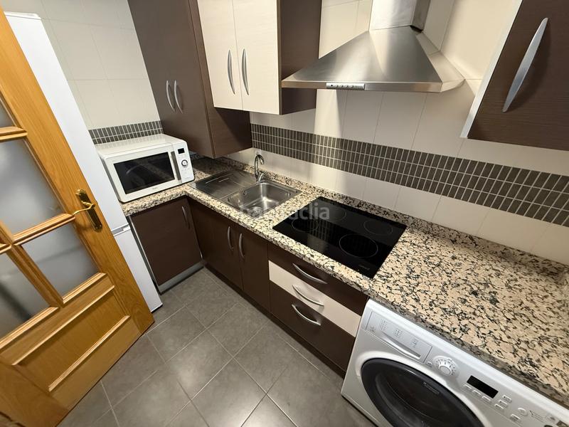 Foto 25bcf490-c6be-4b38-8a18-aa97dc43823a. Affitto appartamento in calle de la unicef 2 in Santa Isabel Jaén