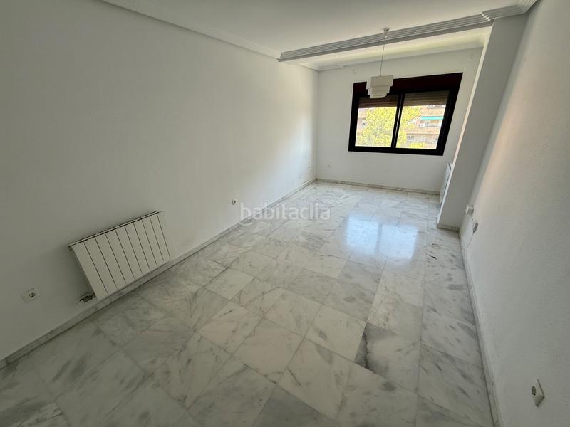 Foto 46bb5d8d-80fd-481b-a4a8-58cd97c0db81. Rent flat in calle de la unicef 2 in Santa Isabel Jaén