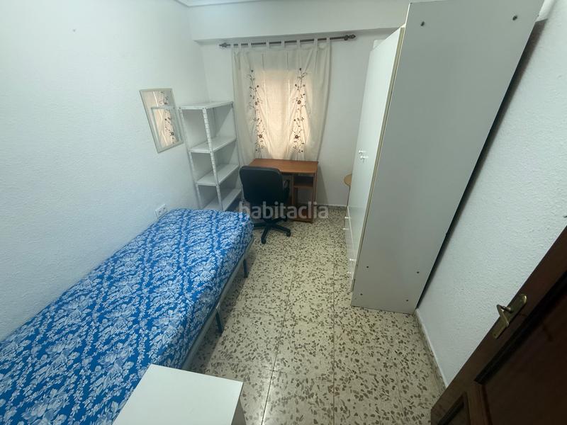 Foto f19666cd-b3ef-41b4-929b-7e600b83f0c4. Affitto appartamento in avenida eduardo garcía maroto 7 in Jaén