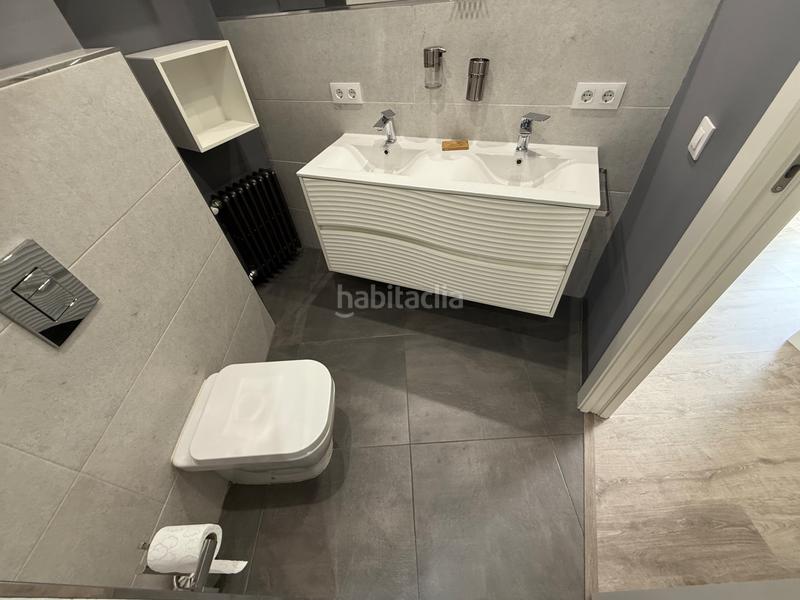 Foto 45f134ed-bba9-40ab-a082-bf2a30ae342e. Rent flat in calle tenor alfredo kraus 1 in Hospital Jaén