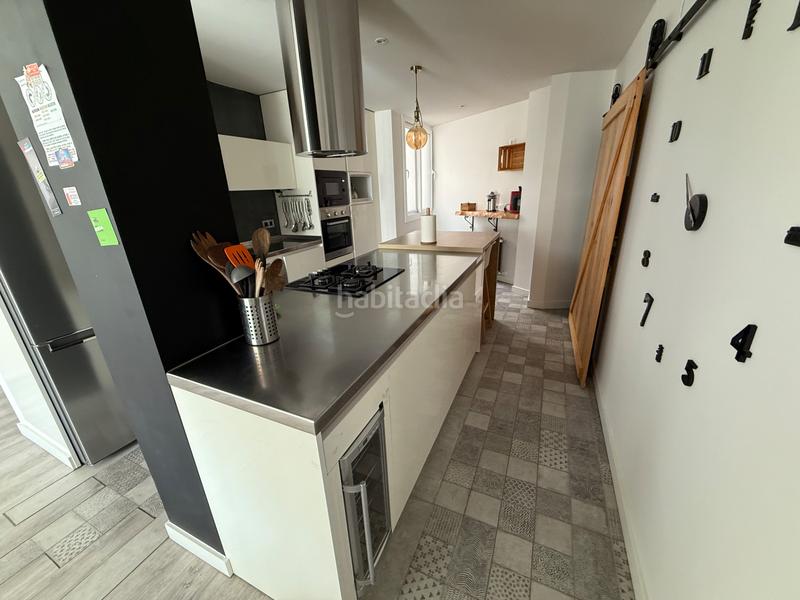 Foto f465554b-bfbf-46de-85a5-8856c3673842. Rent flat in calle tenor alfredo kraus 1 in Hospital Jaén