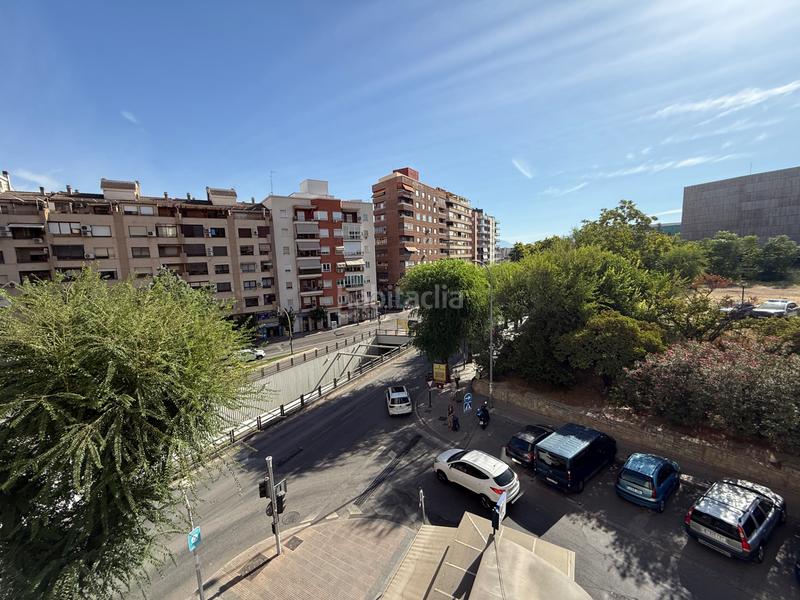 Foto e813039d-6d7e-40c5-b643-8f3327965864. Alquiler piso en calle tenor alfredo kraus 1 en Hospital Jaén