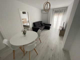 Rent Flat  Calle maestra 13