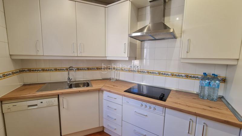 Foto ec5d0f72-474b-46ab-8862-519ff41a9dde. Alquiler piso  en alquiler , 3 dormitorios. en Málaga
