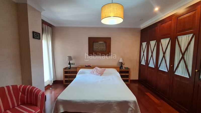 Foto f85d1f57-606e-4401-8eb2-1e2f0be52aa6. Alquiler piso  en alquiler , 4 dormitorios. en Málaga
