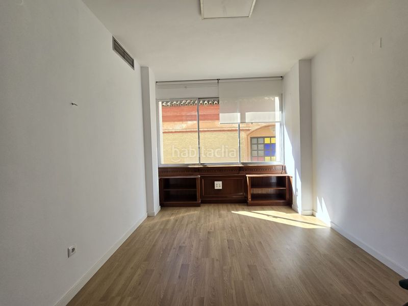 Foto 81db7103-ea85-4c3a-b117-2d9ed56807dc. Ufficio in de las flores in Centro Histórico Málaga