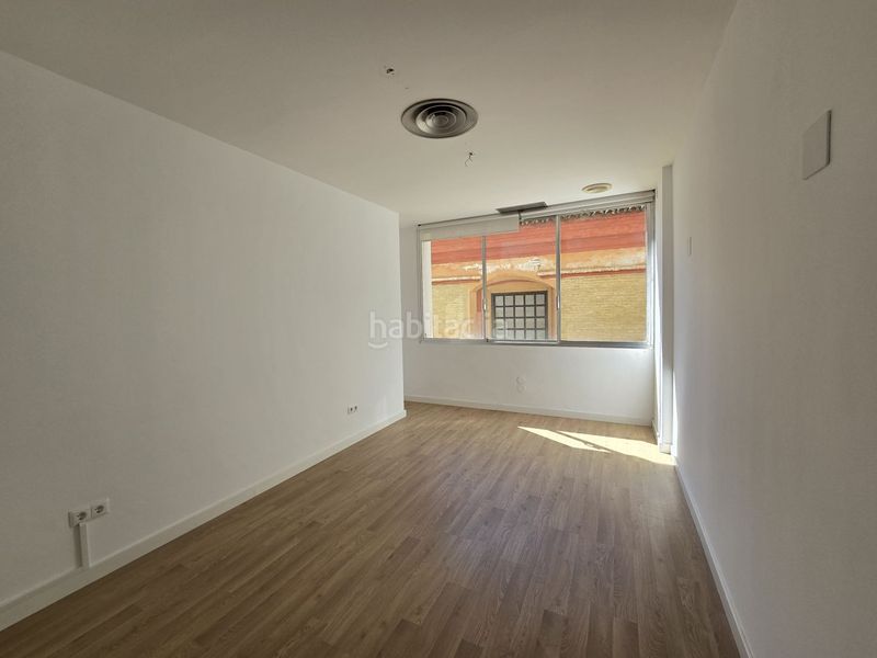 Foto abb4de42-e0ab-4aed-a6a1-83a0ddef5af1. Ufficio in de las flores in Centro Histórico Málaga