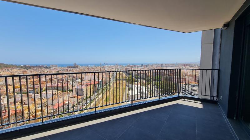 Foto e42b866c-ddcb-46f0-98e5-483a191f429e. Lloguer pis amb calefacció aparcament piscina a Martiricos - La Roca - La Rosaleda Málaga