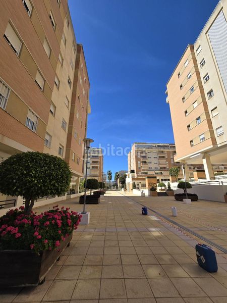 Foto 9f95d35d-d21c-445b-8ba3-b40aafee7e7d. Appartement avec parking piscine dans El Consul - Ciudad Universitaria - El Romeral Málaga