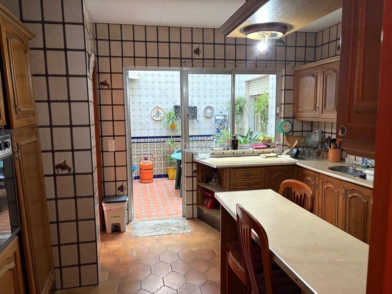 Foto 0d54901e-17dd-4f3d-ba93-fdcbe85e24cf. Edifici a Bollullos Par del Condado