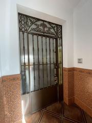 Casa a Bollullos Par del Condado. Casa en venta en campo de fútbol, 4 dormitorios.