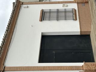Terrain résidentiel à Bollullos Par del Condado. Solar en venta en periferia.
